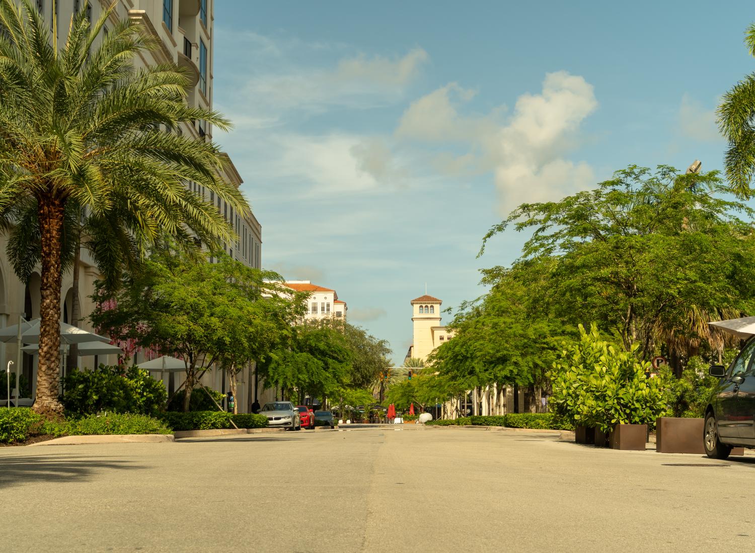 Giralda Avenue